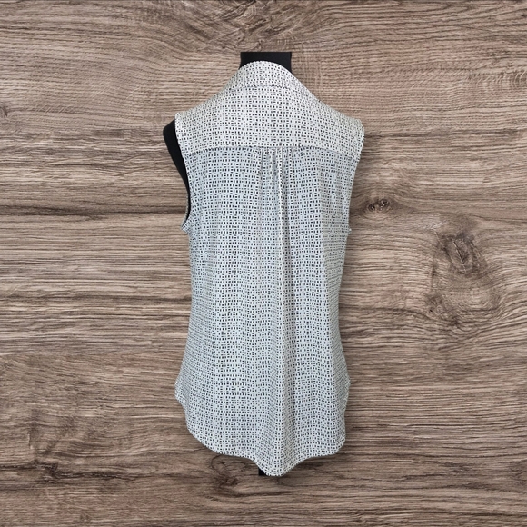 ⭐️Banana Republic Gray Asymmetrical Tank Top With Tie Size Med - Picture 5 of 5